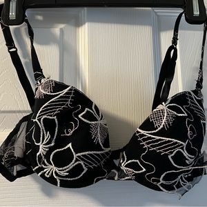 Vintage Bra size 32C by Ravage France from Paris boutique